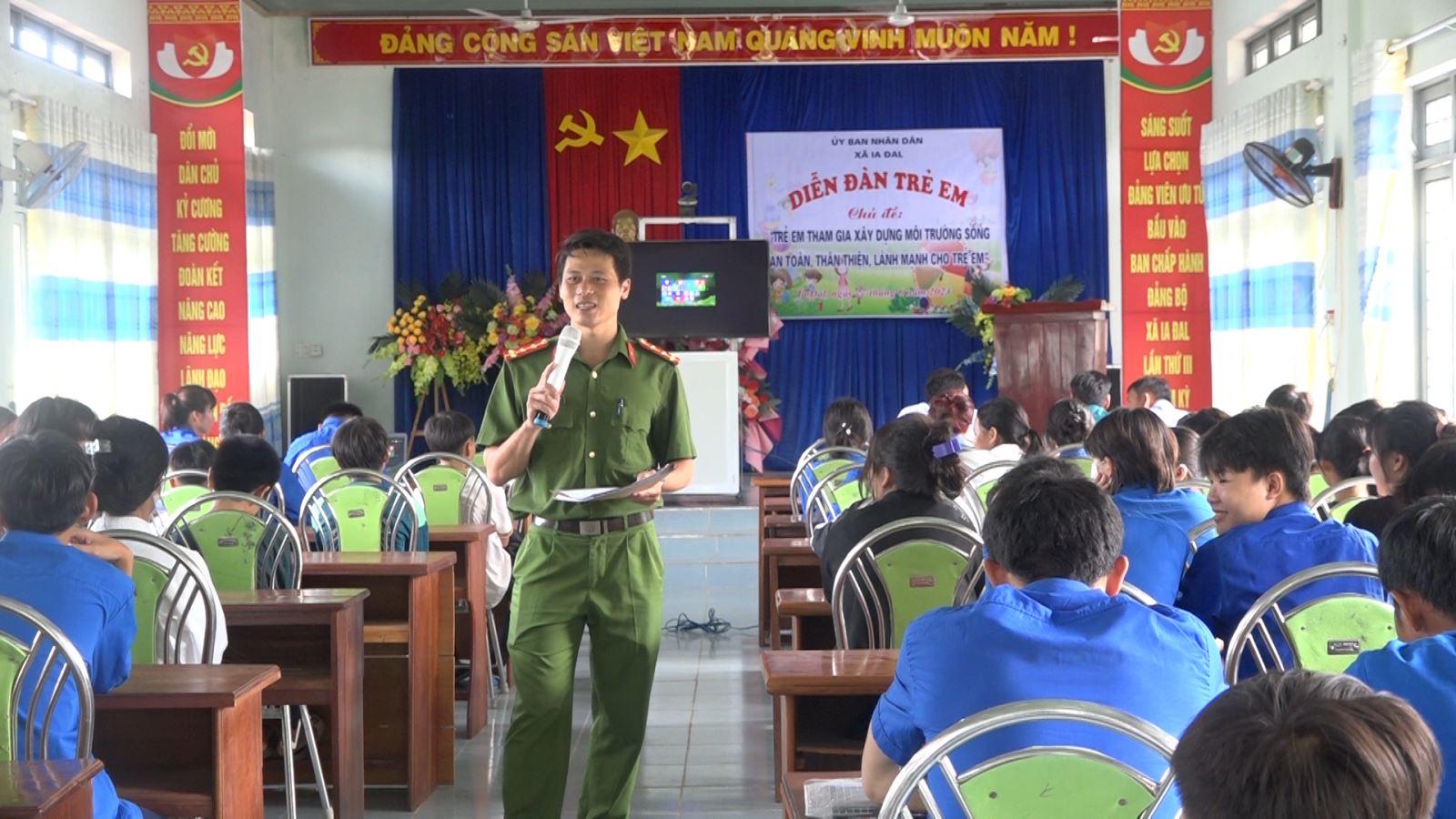 Diễn đàn trẻ em năm 2023