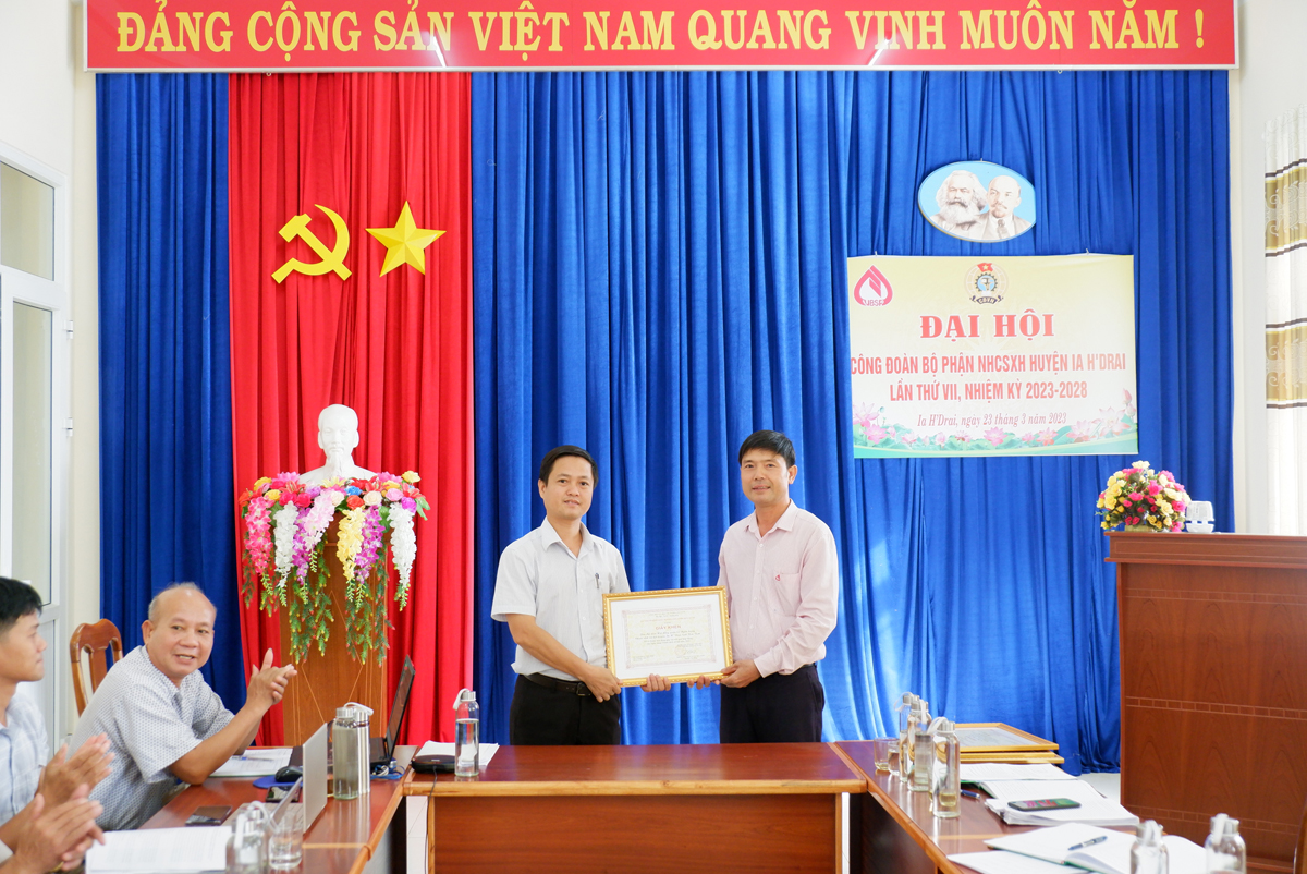 Hội nghị đánh giá kết quả hoạt động Ban đại diện Hội đồng quản trị Ngân hàng Chính sách xã hội 6 tháng đầu năm.