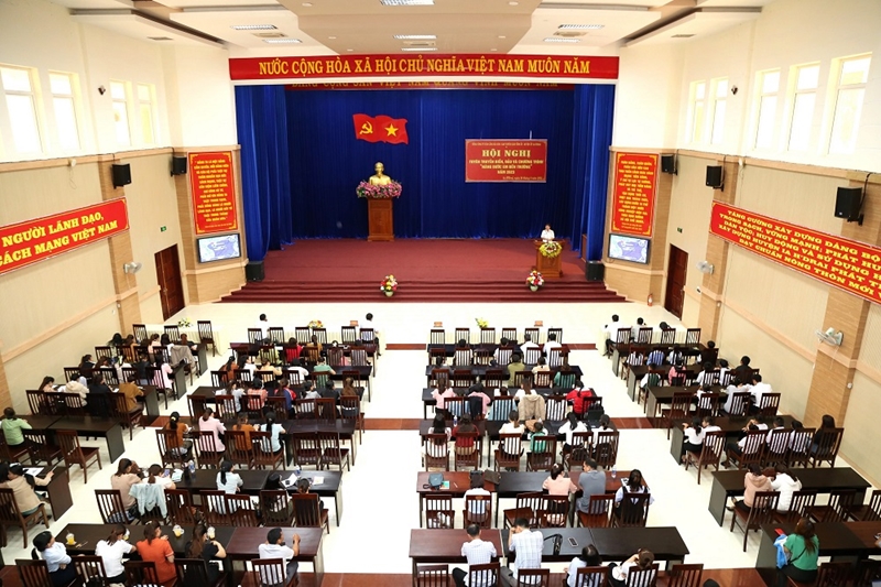 Tổ chức Lớp bồi dưỡng, tập huấn lý luận chính trị hè năm 2023