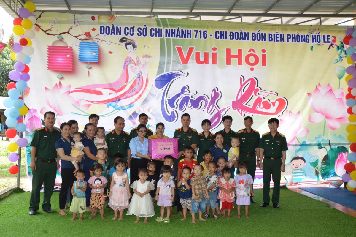 Chi nhánh 716 tổ chức Chương trình Vui hội Trăm rằm, đón Tết Trung thu