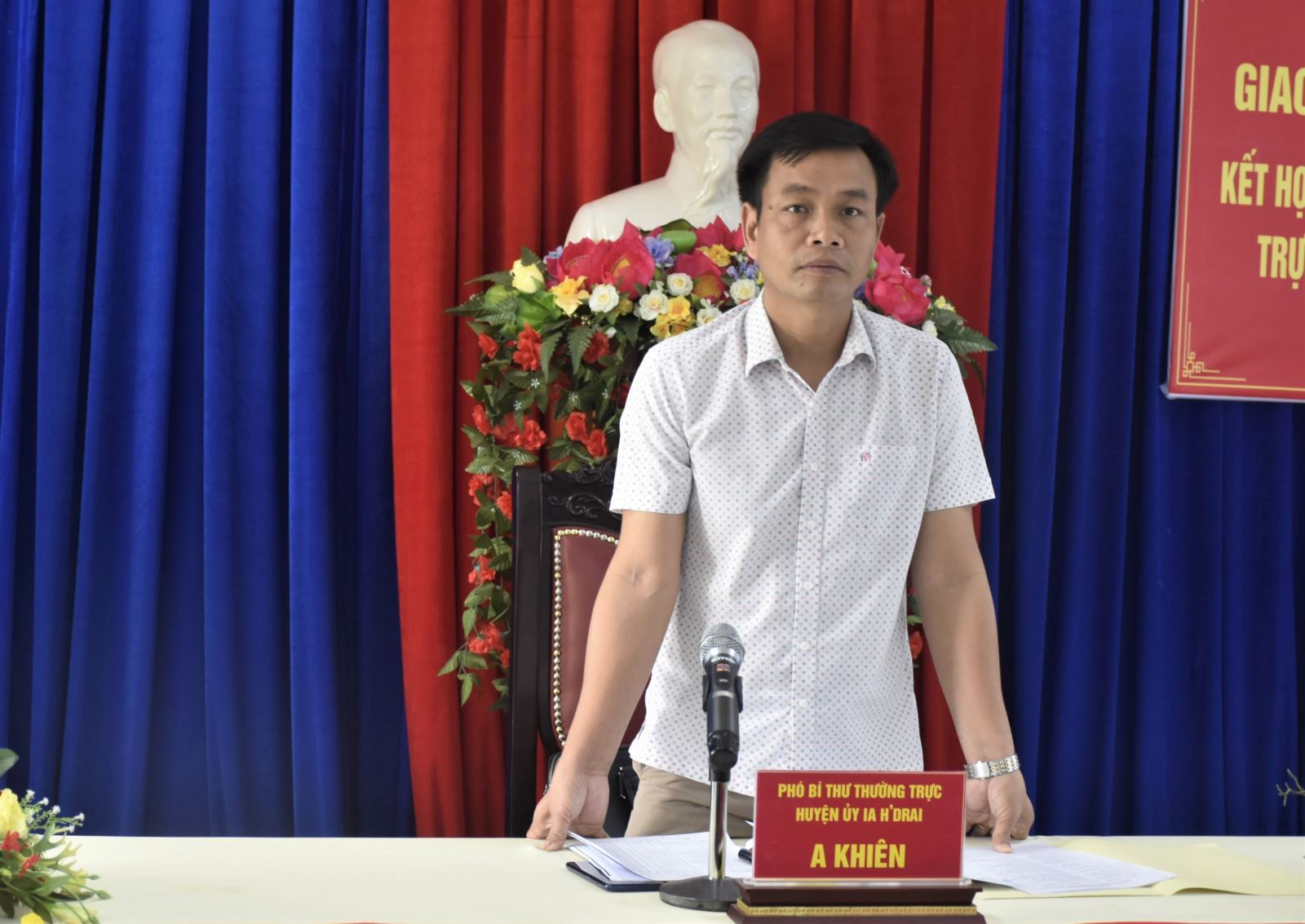 Hội nghị giao ban Thường trực Huyện ủy với các tổ chức cơ sở Đảng trực thuộc 9 tháng năm 2022