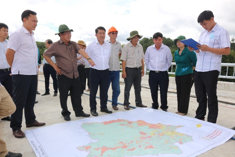 Chủ tịch UBND tỉnh kiểm tra một số công trình, dự án tại huyện Ia H’Drai