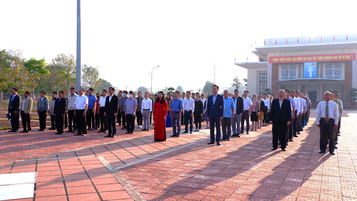 Ia H'Drai: Chào cờ và sinh hoạt tư tưởng dưới Cờ tháng 3 năm 2023