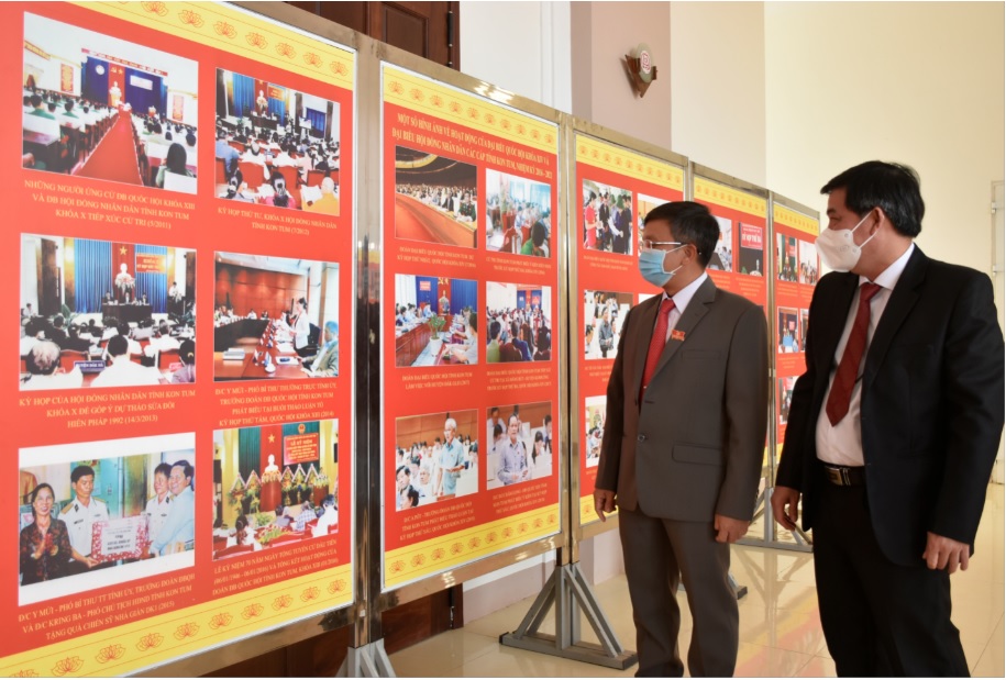 Trưng bày ảnh các kỳ bầu cử ĐBQH và đại biểu HĐND các cấp tỉnh Kon Tum