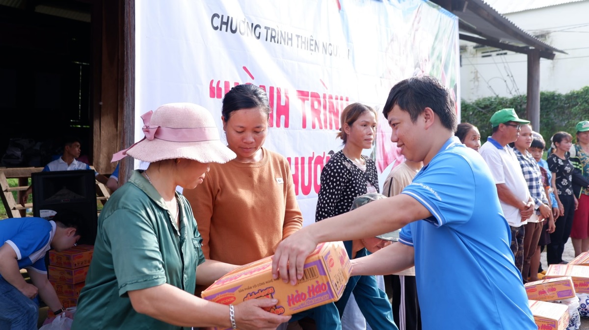Chương trình Hành trình yêu thương