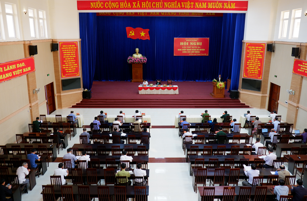 Hội nghị Ban Chấp hành Đảng bộ huyện lần thứ 13, khóa XVII (mở rộng)