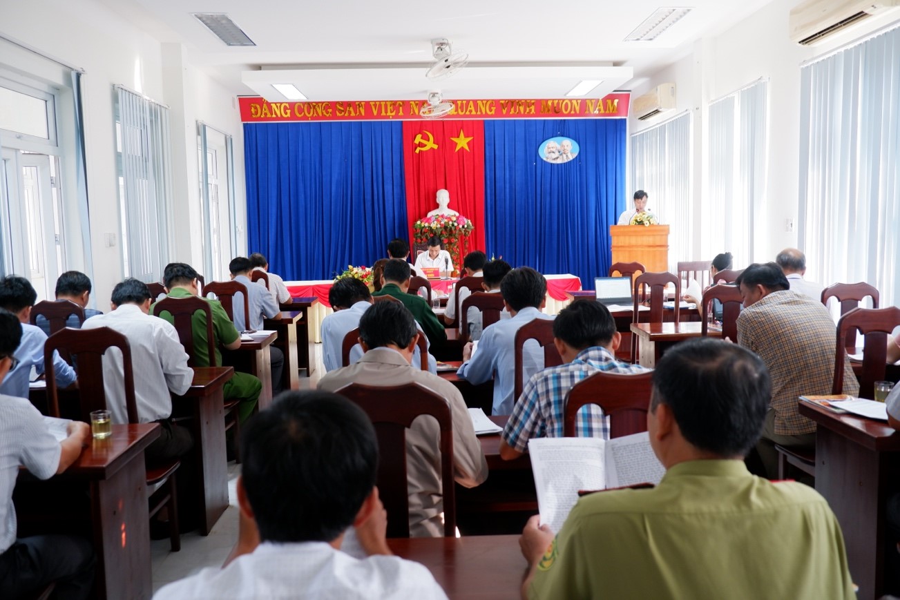 Hội nghị giao ban Thường trực Huyện uỷ với các tổ chức cơ sở Đảng trực thuộc Huyện uỷ tháng 10 năm 2022