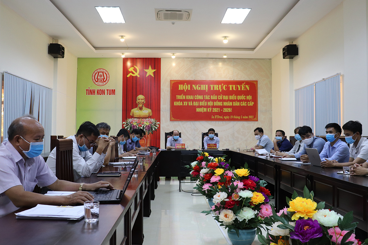 Huyện Ia H'Drai tham dự hội nghị trực tuyến toàn tỉnh triển khai công tác bầu cử