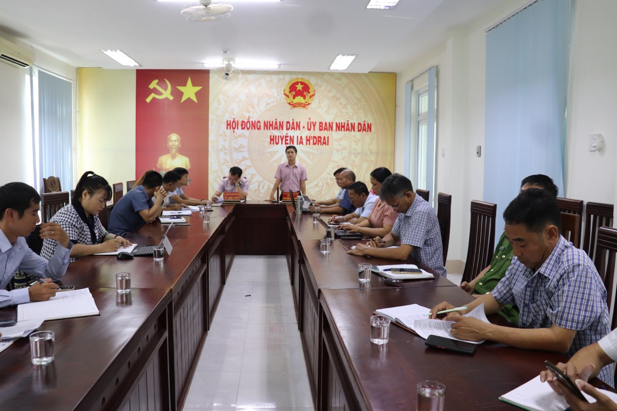 Họp Ban Chỉ đạo Đại hội Đại biểu các dân tộc thiểu số huyện Ia H’Drai lần thứ II