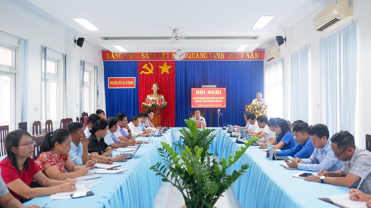 Hội nghị giao ban Khối Mặt trận Tổ quốc và các tổ chức chính trị - xã hội huyện quý I năm 2025