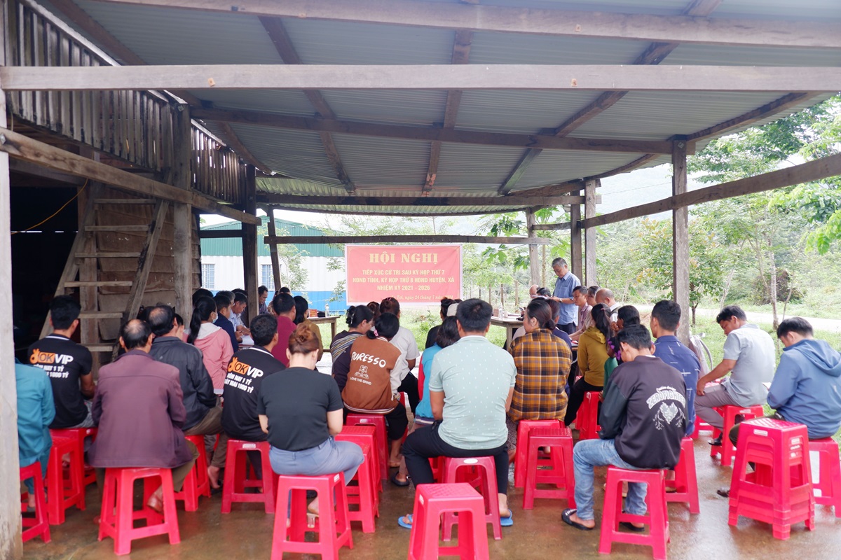 Tổ đại biểu HĐND tỉnh, huyện tiếp xúc cử tri tại xã Ia Tơi