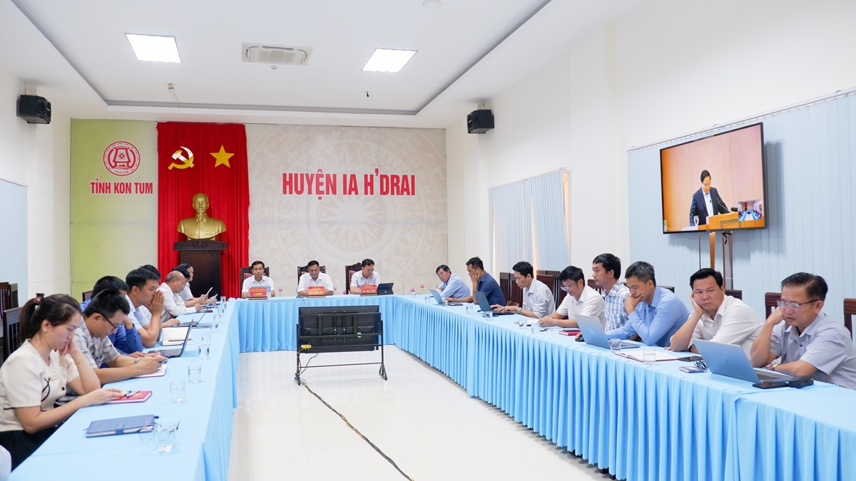 Hội nghị Chính phủ với các địa phương thực hiện Kết luận của Trung ương, các nghị quyết của Quốc hội, Chính phủ về tăng trưởng kinh tế