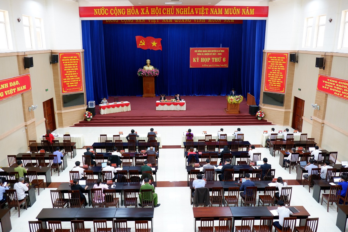Khai mạc Kỳ họp thứ 6, Hội đồng nhân dân huyện Ia H'Drai khóa XI, nhiệm kỳ 2021 – 2026