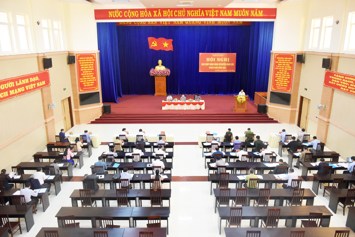 Kỷ niệm 07 năm Ngày truyền thống Đảng bộ huyện Ia H'Drai (17/4/2015 – 17/4/2022)