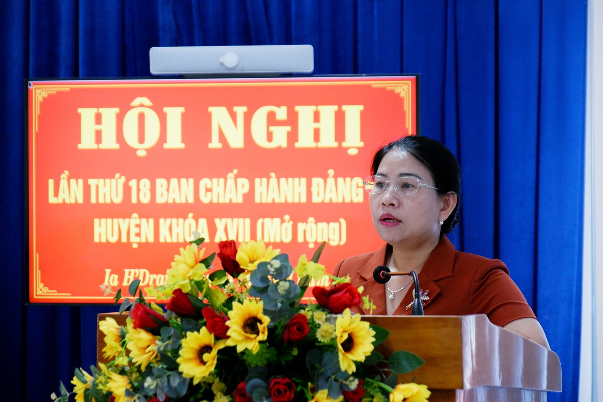 Hội nghị lần thứ 18 Ban Chấp hành Đảng bộ huyện (mở rộng)
