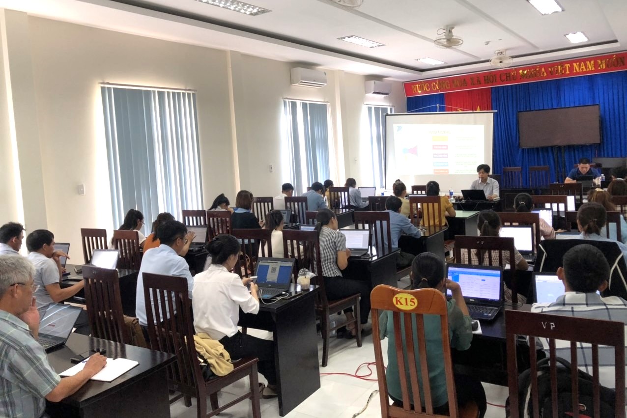 Tập huấn hướng dẫn sử dụng thí điểm phần mềm Quản lý cán bộ, công chức, viên chức VNPT-CCVC 2023