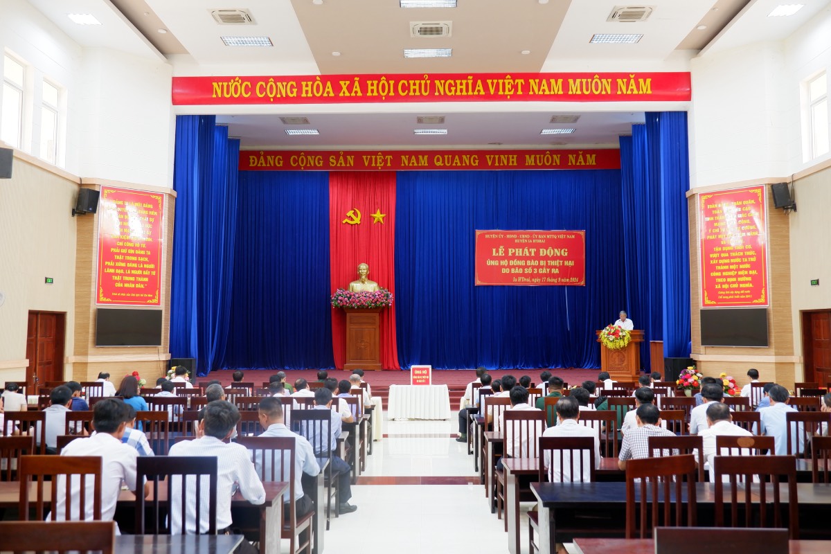 Lễ phát động ủng hộ đồng bào bị thiệt hại do bão số 3 gây ra