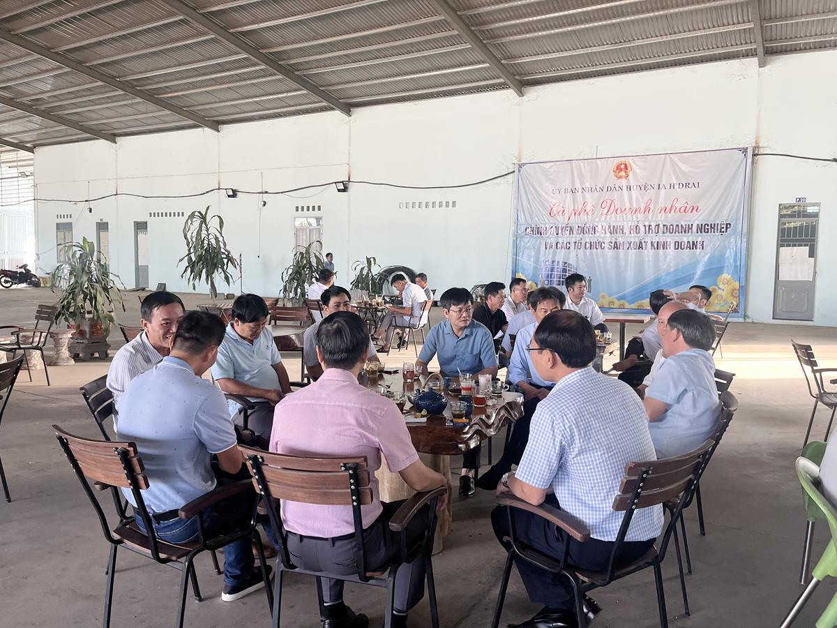 Ia H'Drai: Chương trình “Cà phê Doanh nhân” tháng 12/2023