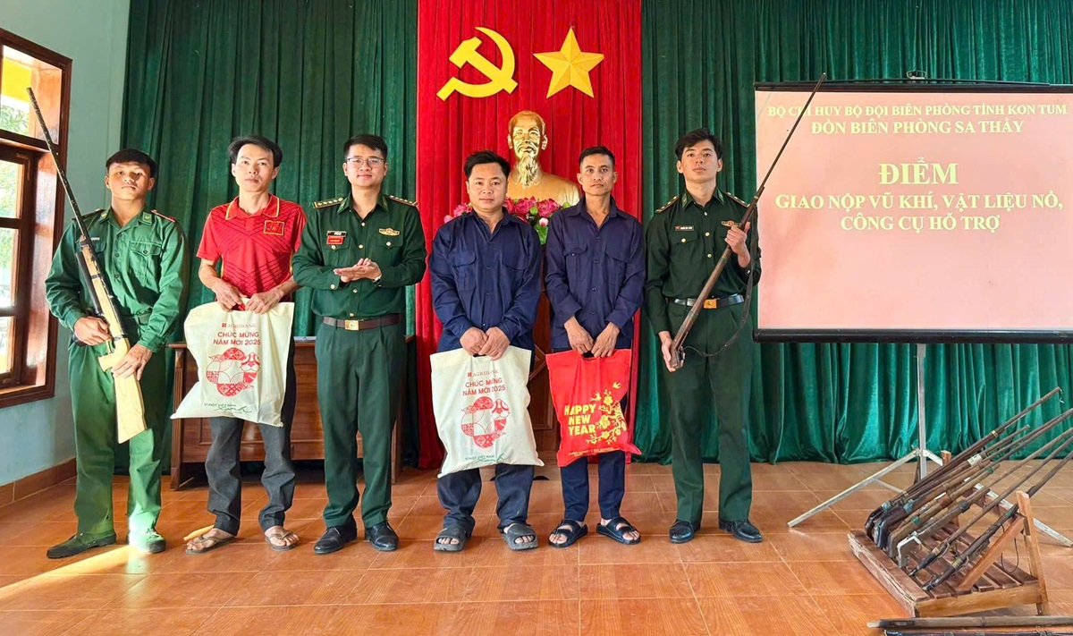 Đồn Biên phòng Sa Thầy chủ động thu gom vũ khí, vật liệu nổ