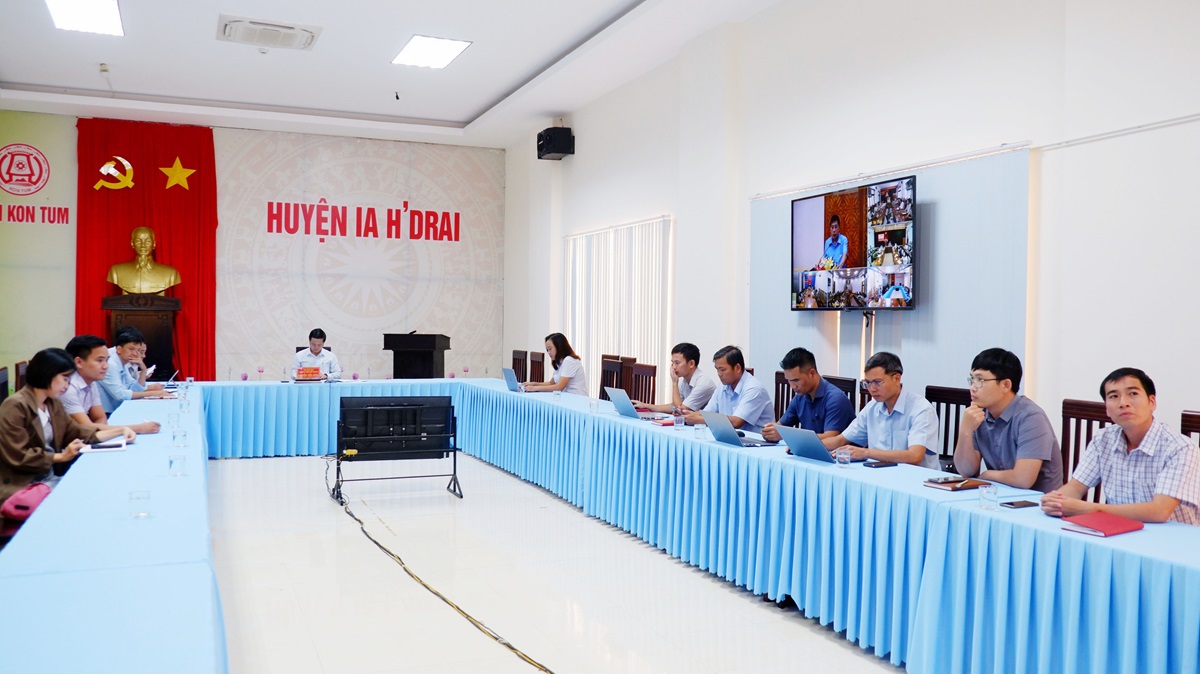 Hội nghị sơ kết 6 tháng đầu năm 2024 của Ban Chỉ đạo về Chuyển đổi số tỉnh