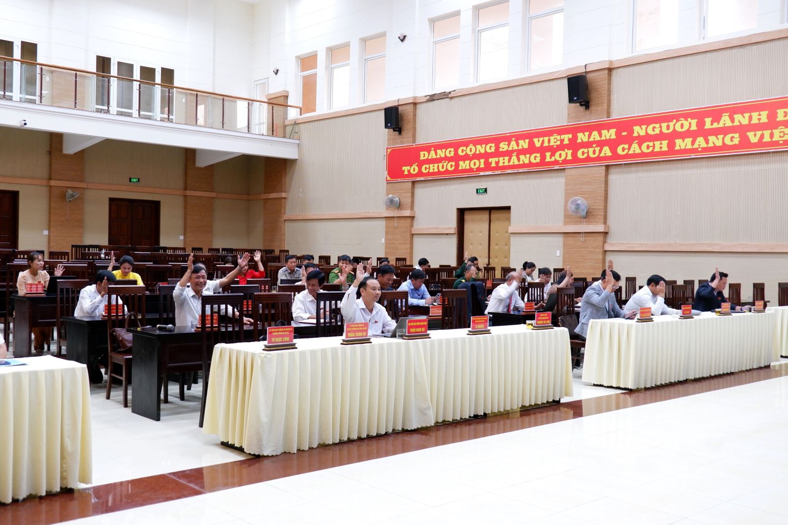 Kỳ họp HĐND huyện Ia H'Drai lần thứ 7 thành công tốt đẹp