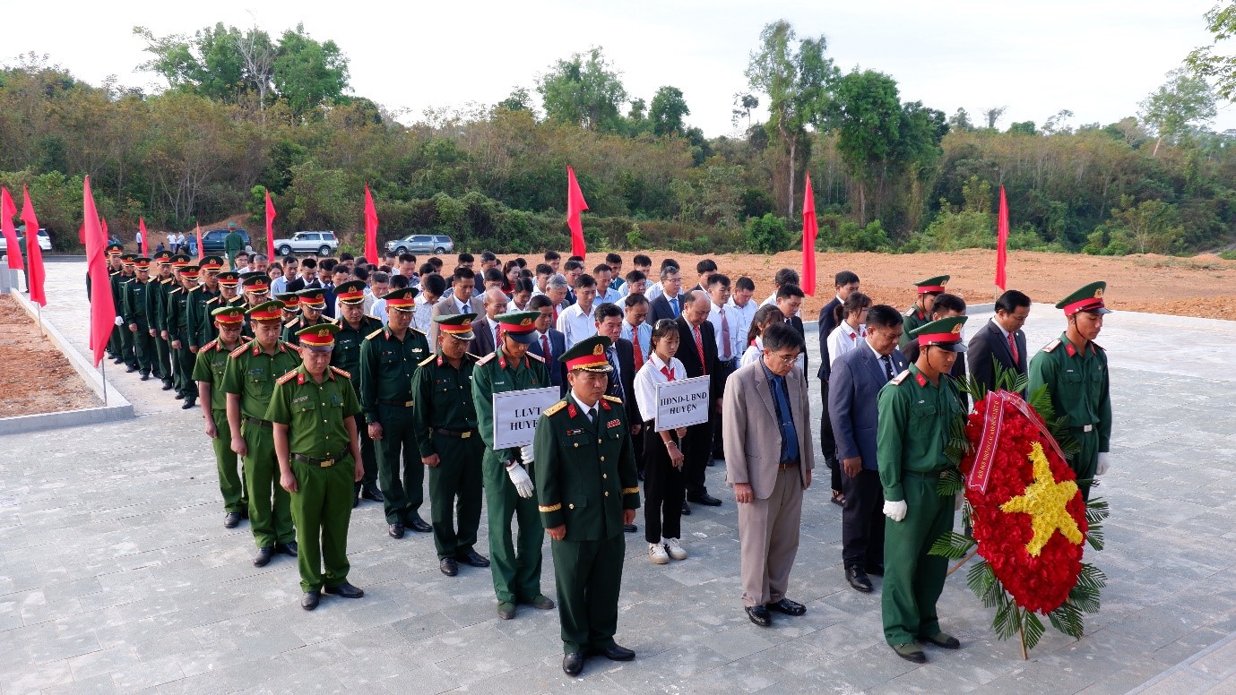 Các hoạt động chào mừng kỷ niệm 10 năm Ngày thành lập huyện Ia H’Drai (11/3/2015-11/3/2025).