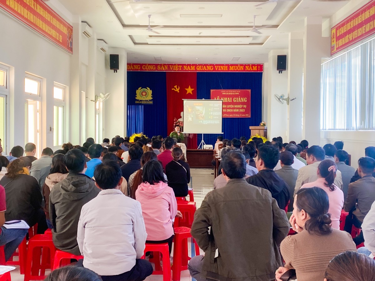 Tổ chức lớp tập huấn nghiệp vụ Phòng cháy chữa cháy và Cứu nạn cứu hộ năm 2023