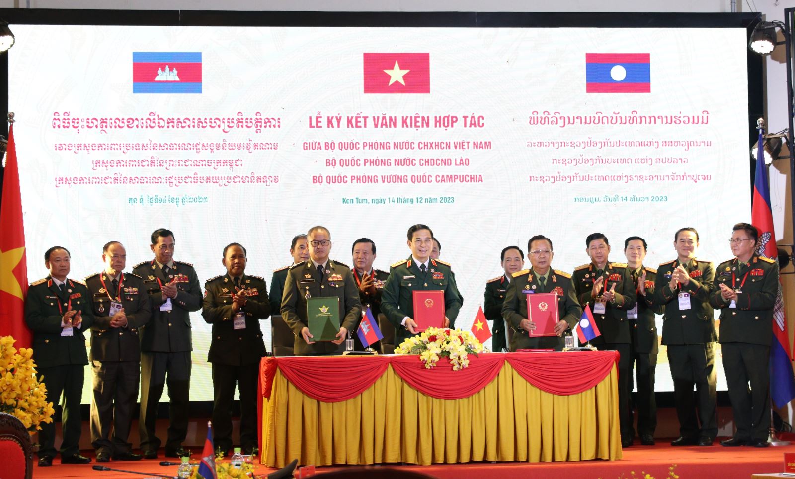 Cuộc gặp thường niên giữa Bộ trưởng Bộ Quốc phòng ba nước Việt Nam - Lào – Campuchia