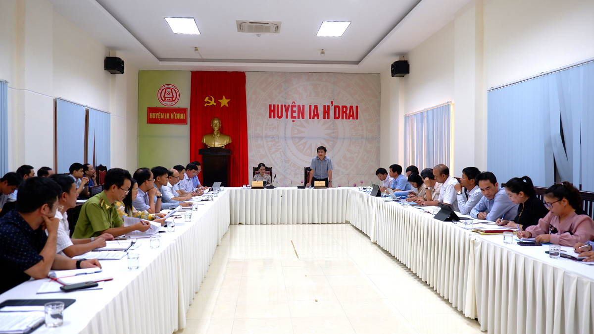 Đoàn giám sát của Thường trực HĐND tỉnh làm việc với UBND huyện Ia H'Drai