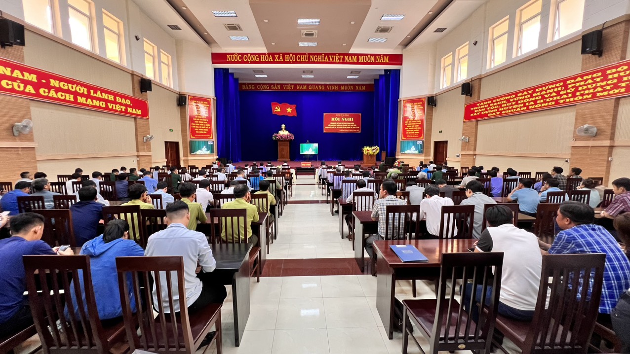 Huyện Ia H'Drai tham dự Hội nghị trực tuyến thông báo kết quả Hội nghị Trung ương 7 và phổ biến, quán triệt các nghị quyết, kết luận của Đảng