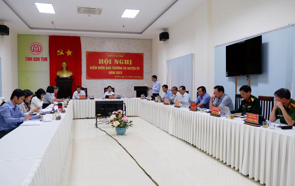 Hội nghị kiểm điểm Ban Thường vụ Huyện ủy Ia H'Drai