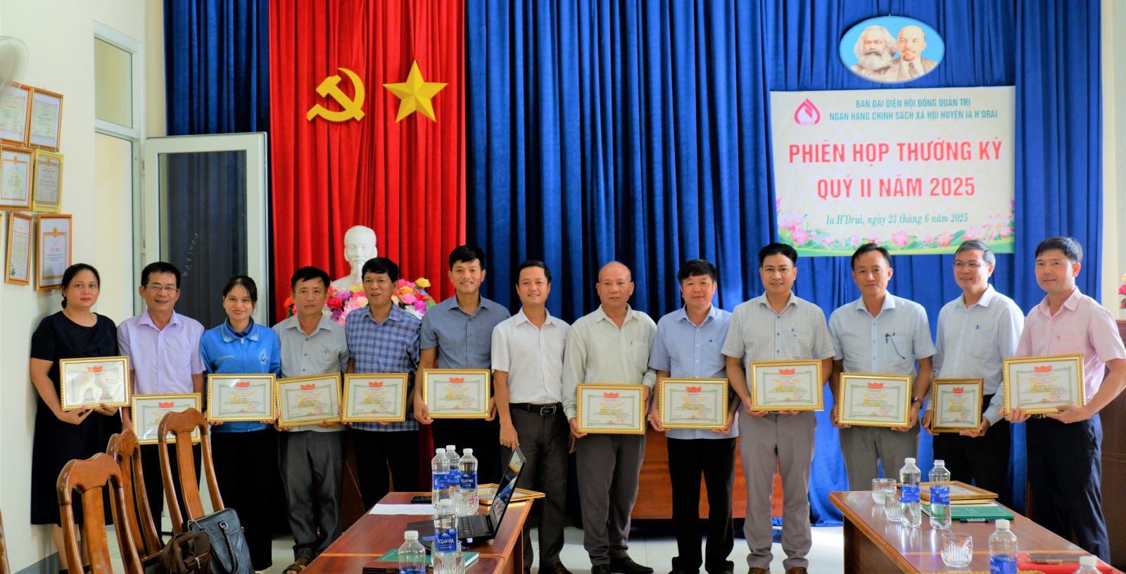 Ban Đại diện Hội đồng quản trị Ngân hàng Chính sách xã hội huyện họp phiên thường kỳ quý II/2025