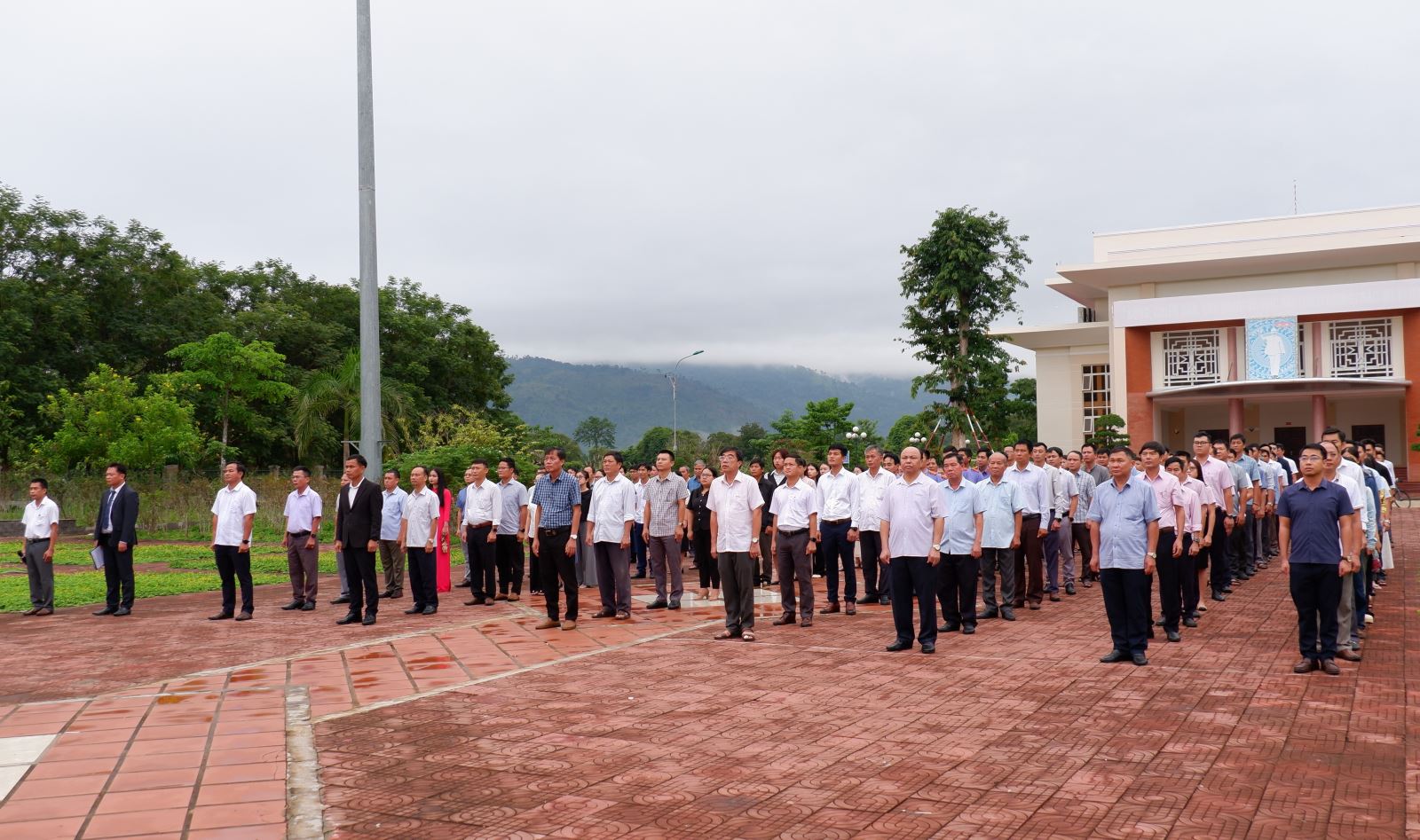 Lễ chào cờ và sinh hoạt tư tưởng dưới Cờ tháng 6/2025