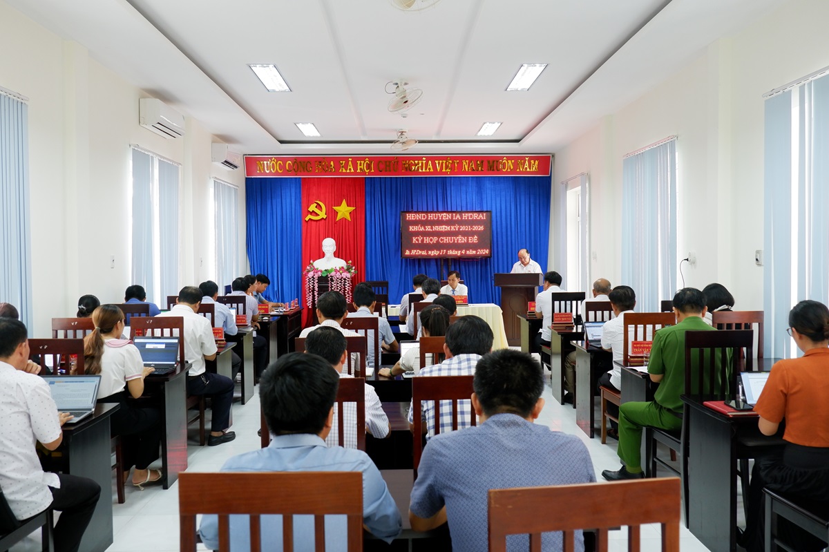Kỳ họp chuyên đề HĐND huyện Ia H’Drai khóa XI, nhiệm kỳ 2021-2026