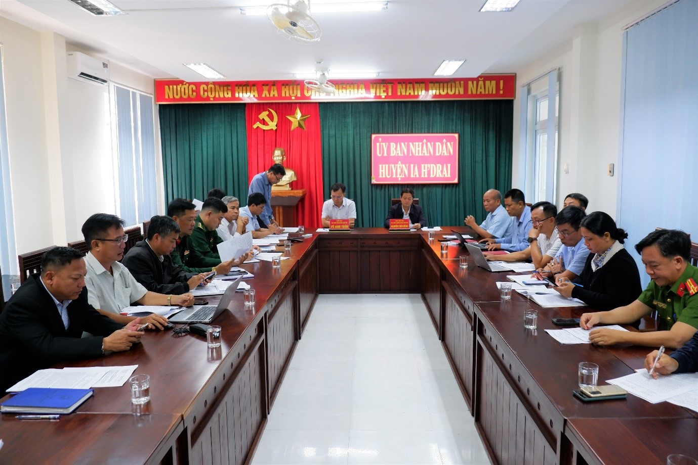 Ia H'Drai: Họp thảo luận, bỏ phiếu đề nghị xét, công nhận xã Ia Dom đạt chuẩn Nông thôn mới nâng cao năm 2024
